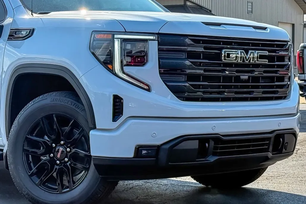 2026 Gmc Sierra Elevation photo 1