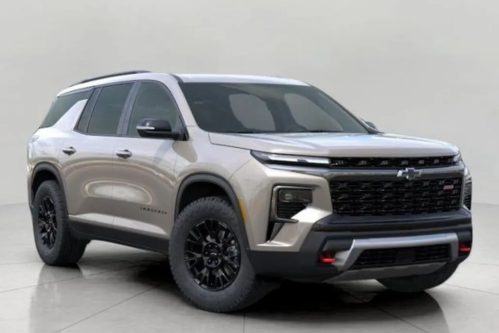2026 Chevrolet Traverse Z71 photo 1