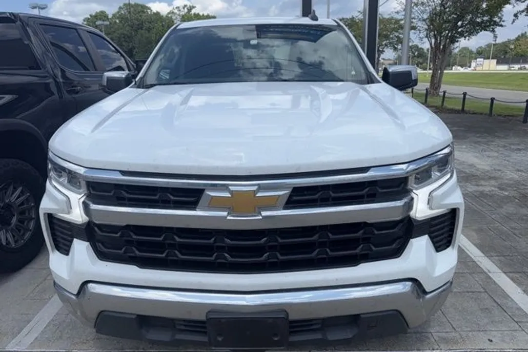 2023 Chevrolet Silverado 1500 LT Texas Edition photo 1