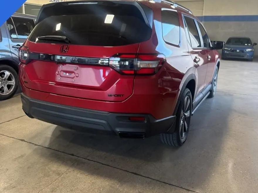 2025 Honda Pilot Sport photo 1