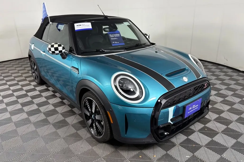 2024 Mini Cooper S Iconic Convertible photo 1