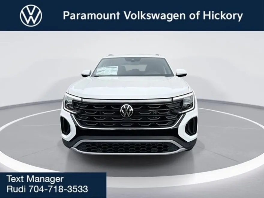 2025 Volkswagen Atlas Cross Sport SE Technology photo 1