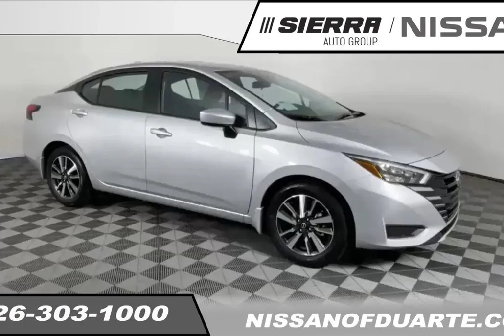 2025 Nissan Versa SV photo 1