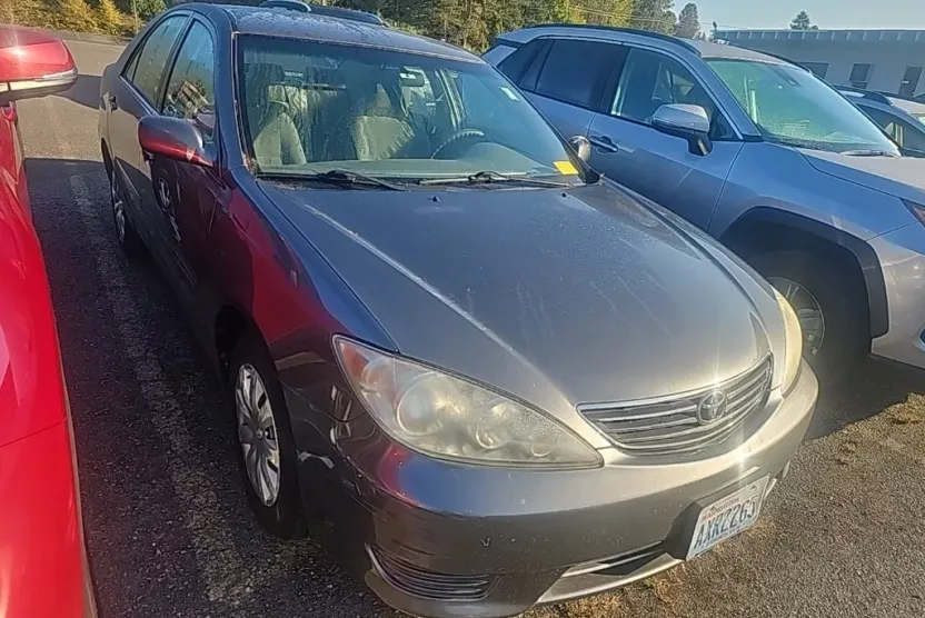 2006 Toyota Camry LE photo 1