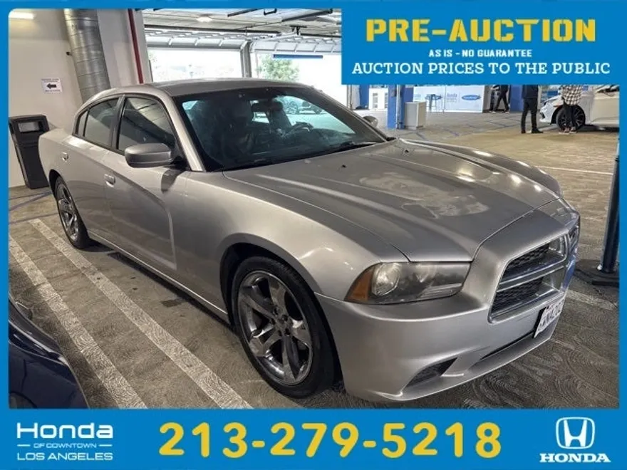 2012 Dodge Charger SE photo 1