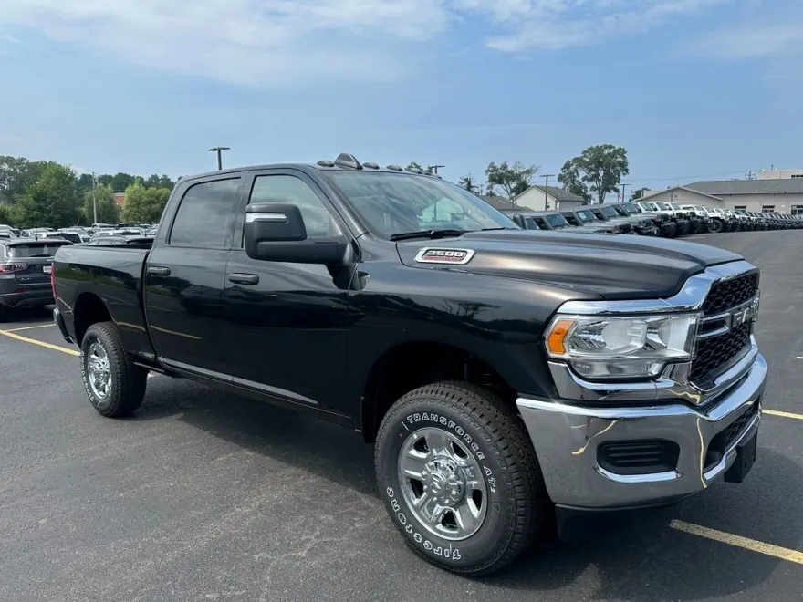 2024 Ram 2500 Tradesman photo 1