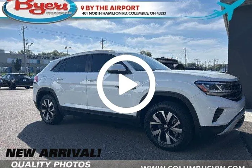 2022 Volkswagen Atlas Cross Sport SE photo 1