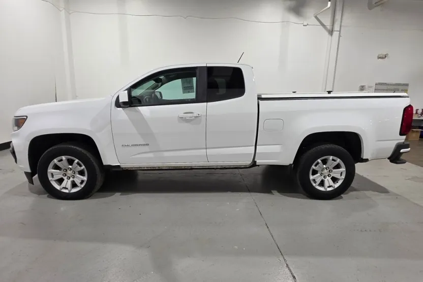 2022 Chevrolet Colorado LT photo 1
