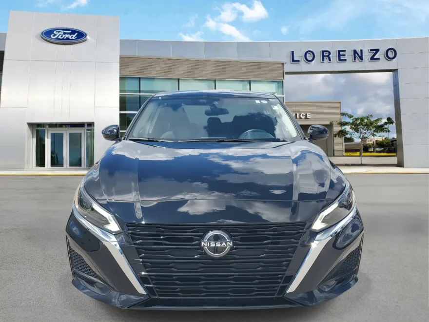 2023 Nissan Altima 2.5 S photo 1