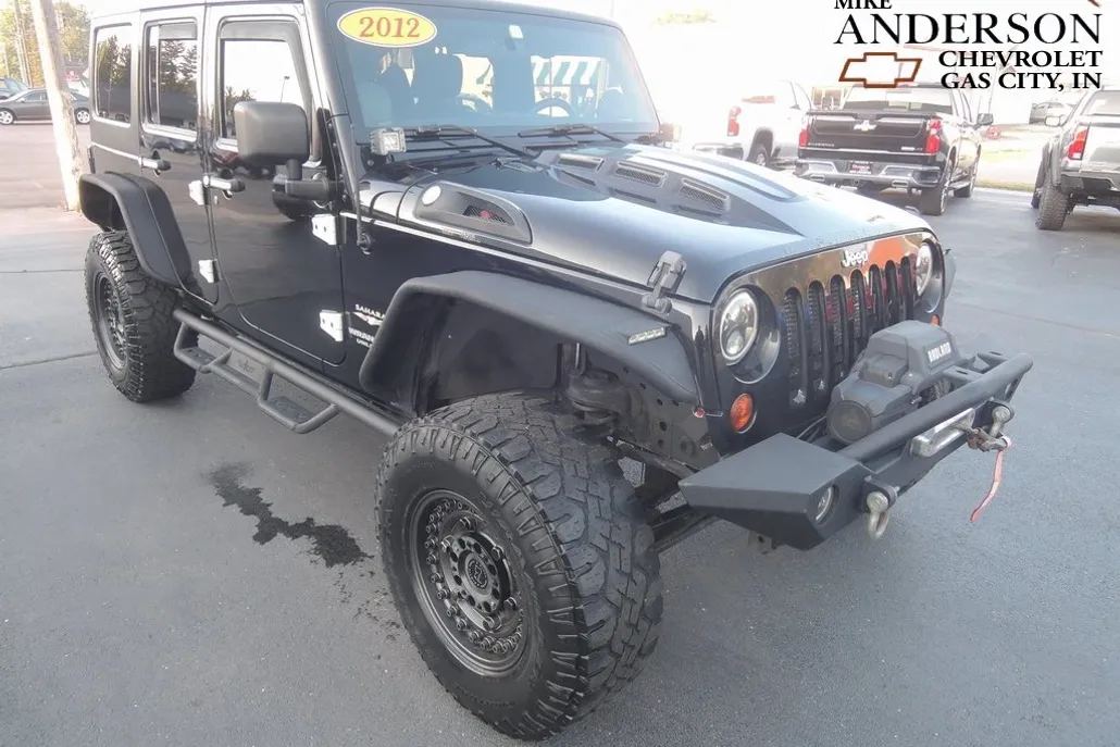 2012 Jeep Wrangler Unlimited Sahara photo 1