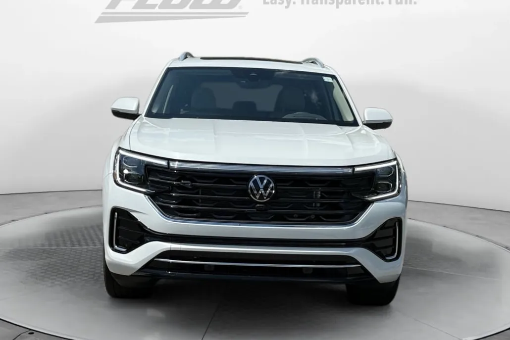 2024 Volkswagen Atlas SEL Premium R-Line photo 1