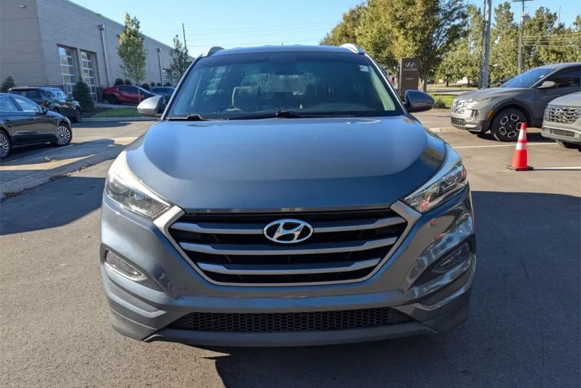 2016 Hyundai Tucson SE photo 1