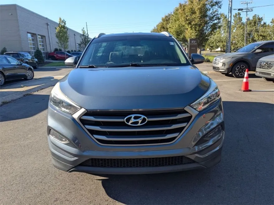 2016 Hyundai Tucson SE photo 1