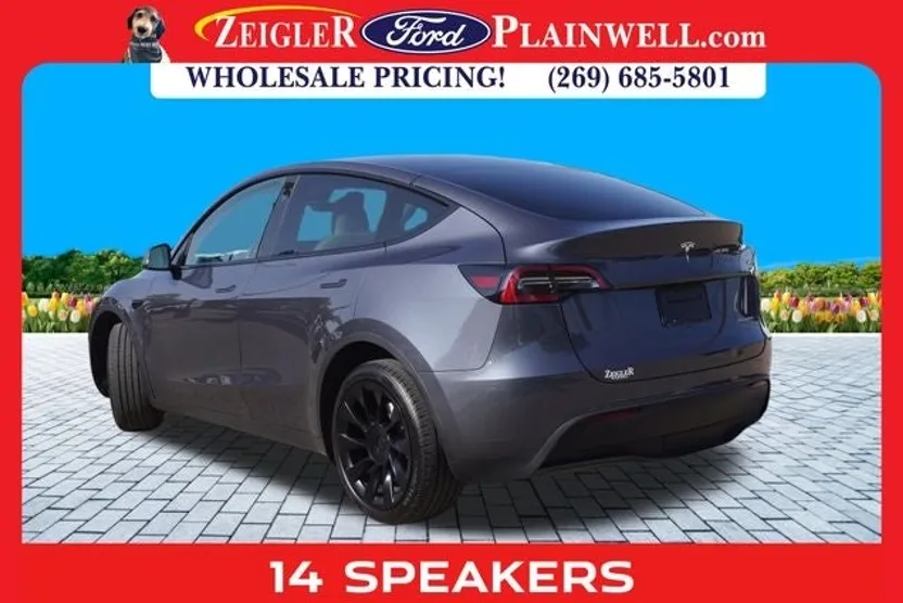 2023 Tesla Model Y Long Range photo 1