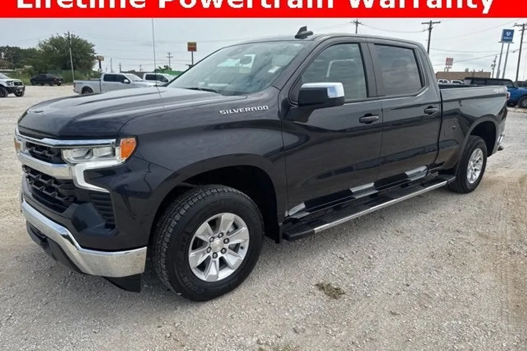 2024 Chevrolet Silverado 1500 LT photo 1