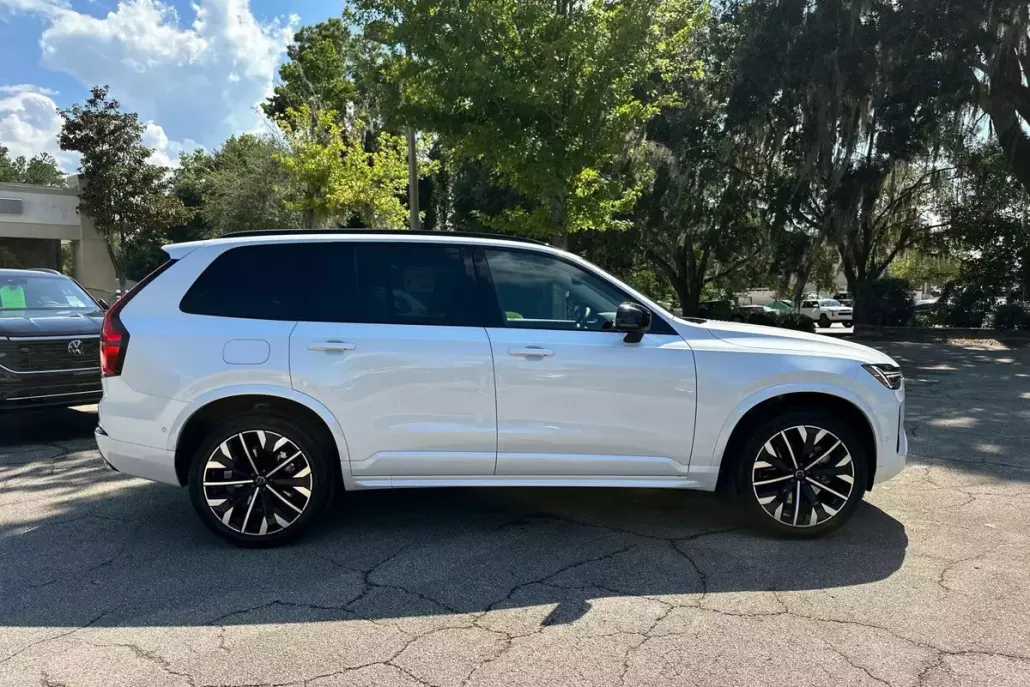 2026 Volvo XC90 photo 1