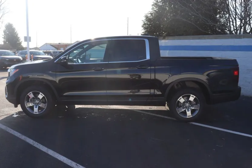 2025 Honda Ridgeline RTL photo 1