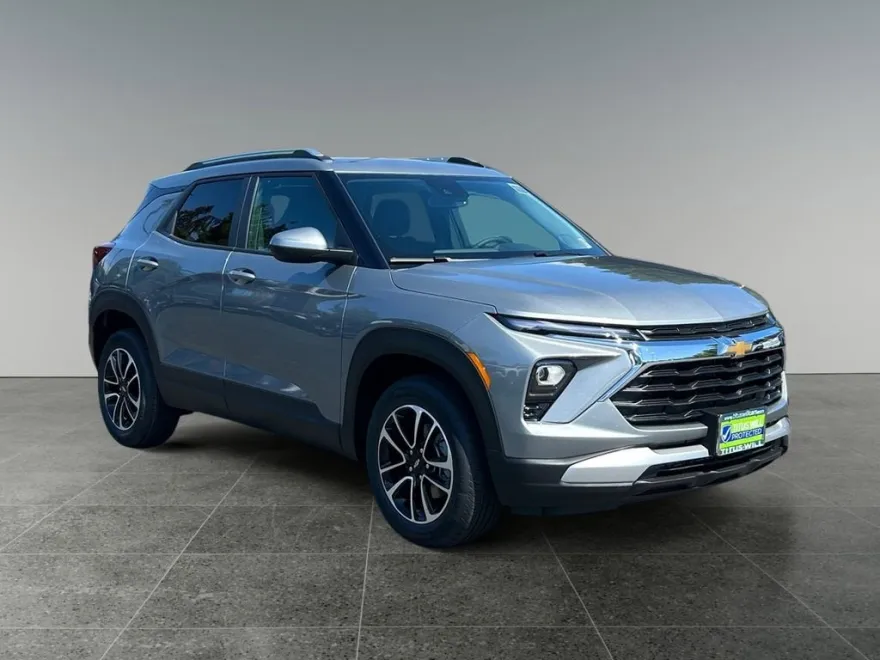 2026 Chevrolet Trailblazer LT photo 1
