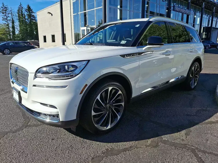 2023 Lincoln Aviator Reserve photo 1