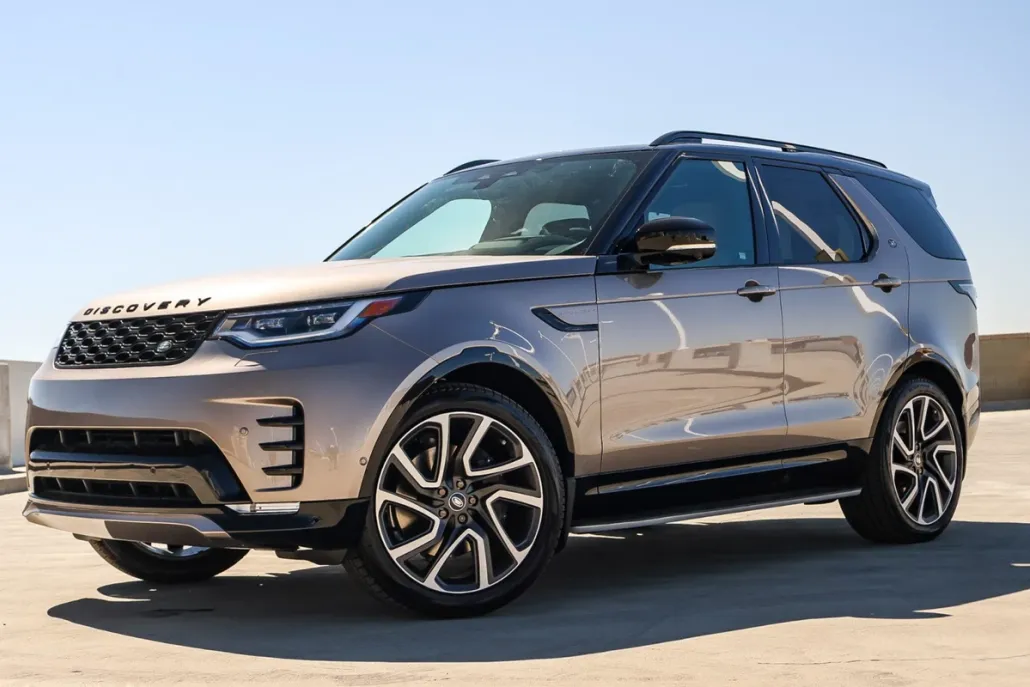 2025 Land Rover Discovery SE photo 1