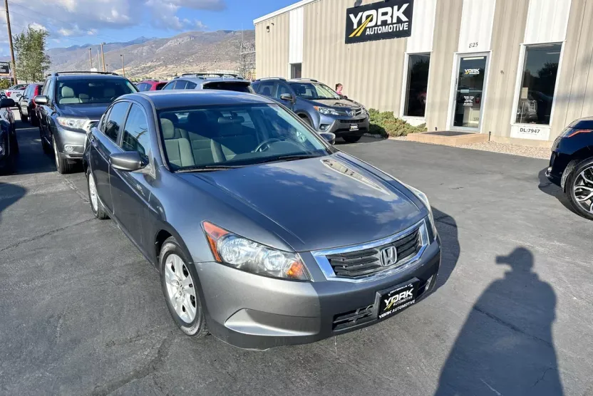 2009 Honda Accord LX-P photo 1