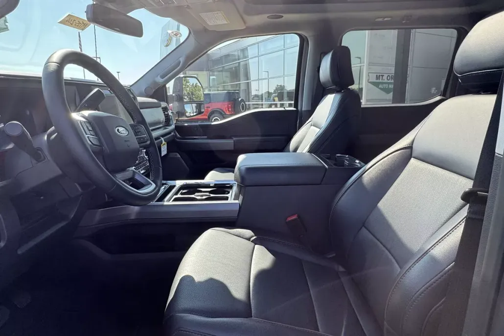 2025 Ford F-250 photo 1