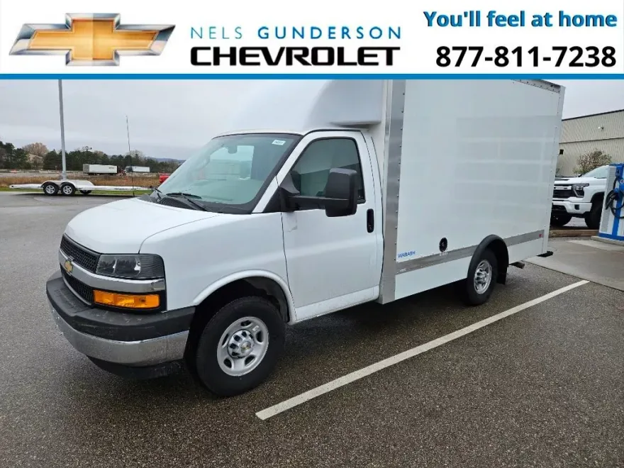 2023 Chevrolet Express 3500 Cutaway Van photo 1