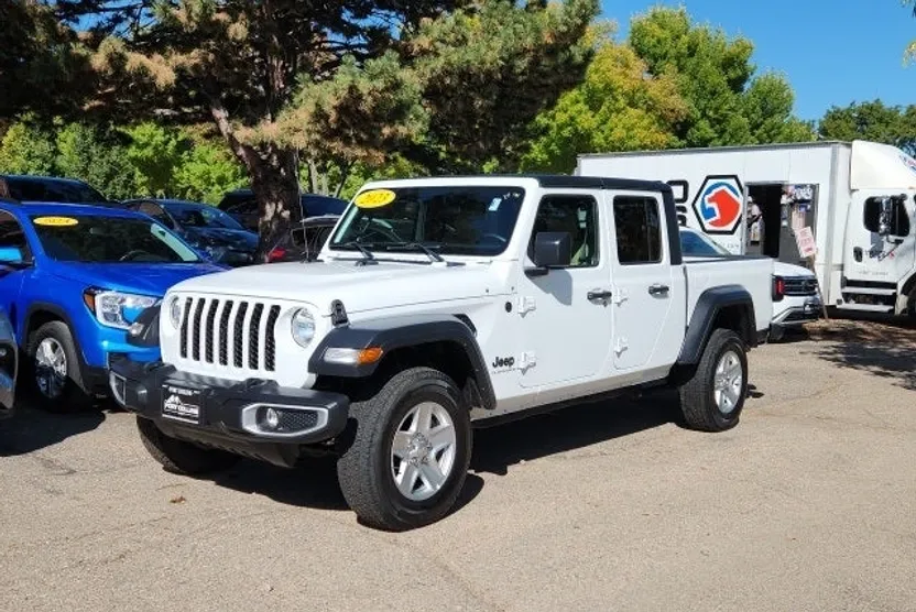 2023 Jeep Gladiator Sport photo 1