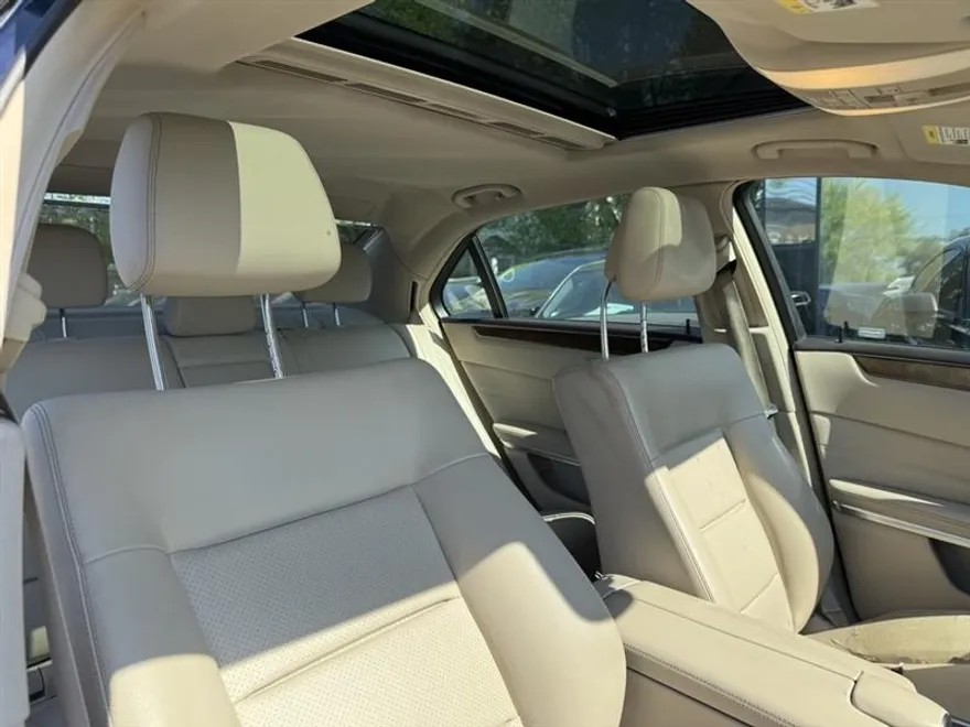 2015 Mercedes Benz E 350 photo 16
