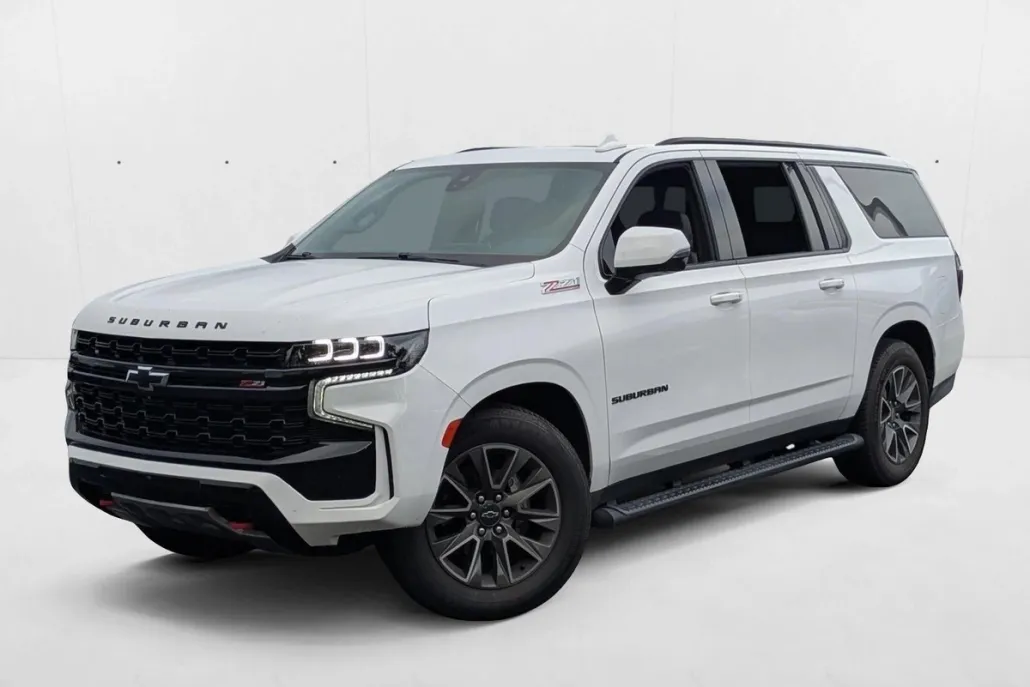 2021 Chevrolet Suburban Z71 photo 1