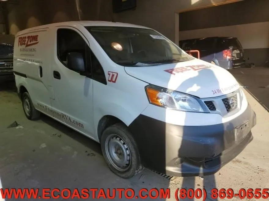 2017 Nissan NV200 S photo 1