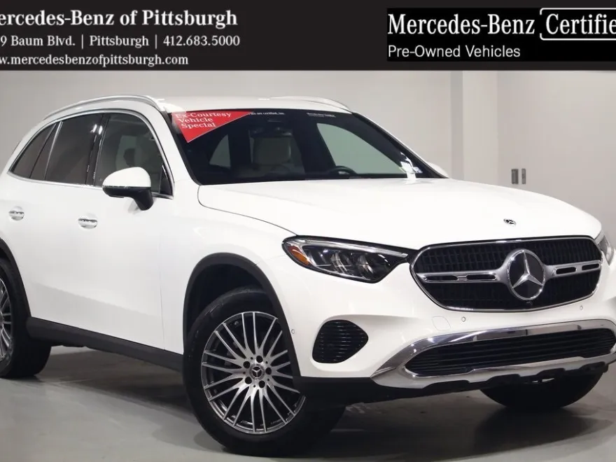2025 Mercedes Benz GLC 300 photo 1