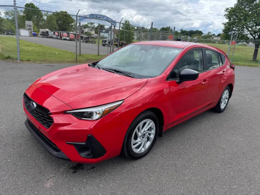 2024 Subaru Impreza Base photo 1