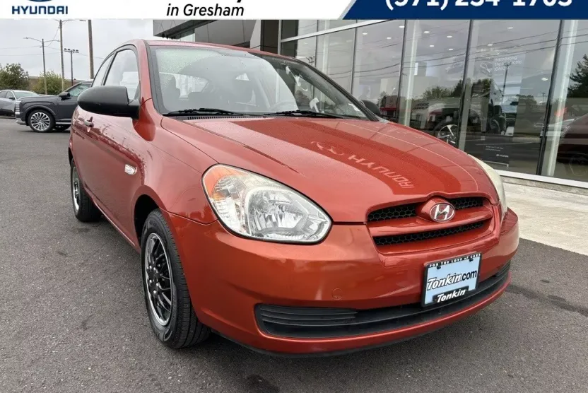 2008 Hyundai Accent GS photo 1