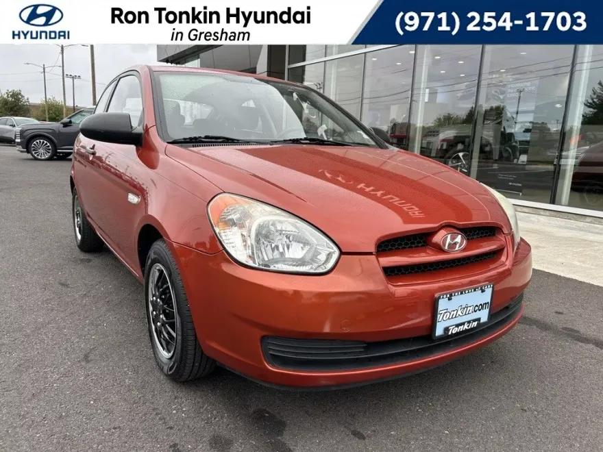 2008 Hyundai Accent GS photo 1