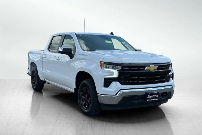 2025 Chevrolet Silverado 1500 LT photo 1