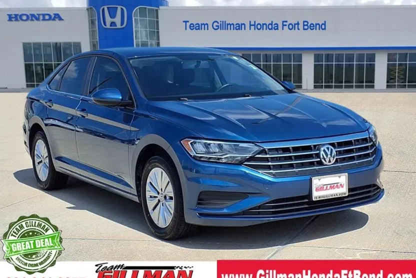 2020 Volkswagen Jetta R-Line photo 1