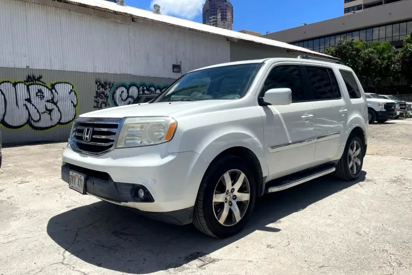 2013 Honda Pilot Touring photo 1
