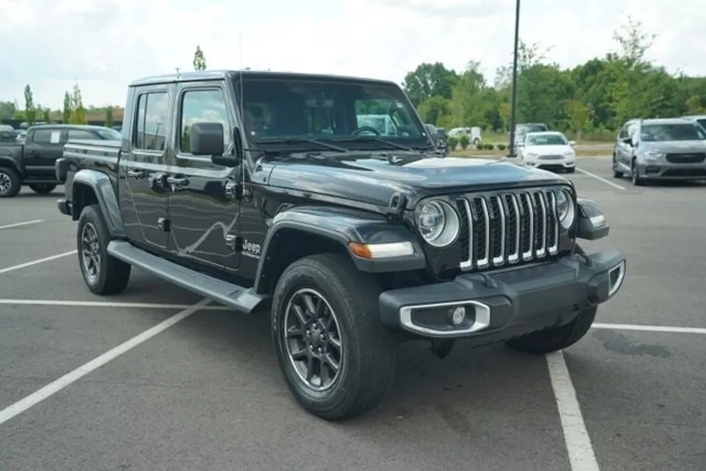 2022 Jeep Gladiator Overland photo 1