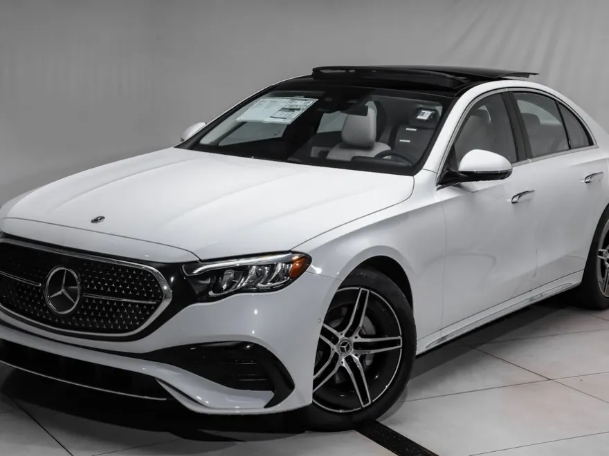 2026 Mercedes Benz E 350 4MATIC Sedan photo 1