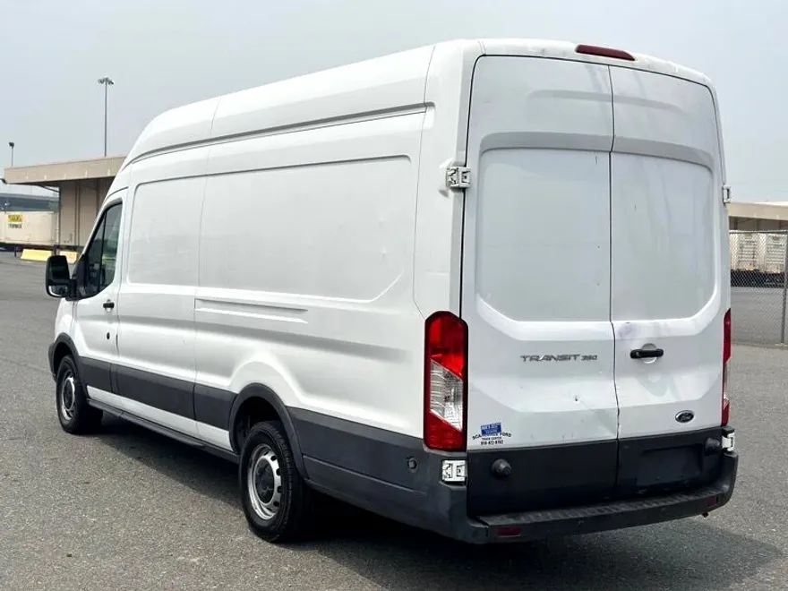 2015 Ford Transit Van photo 1