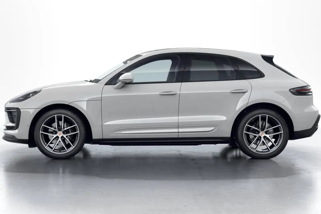 2026 Porsche Macan T photo 1