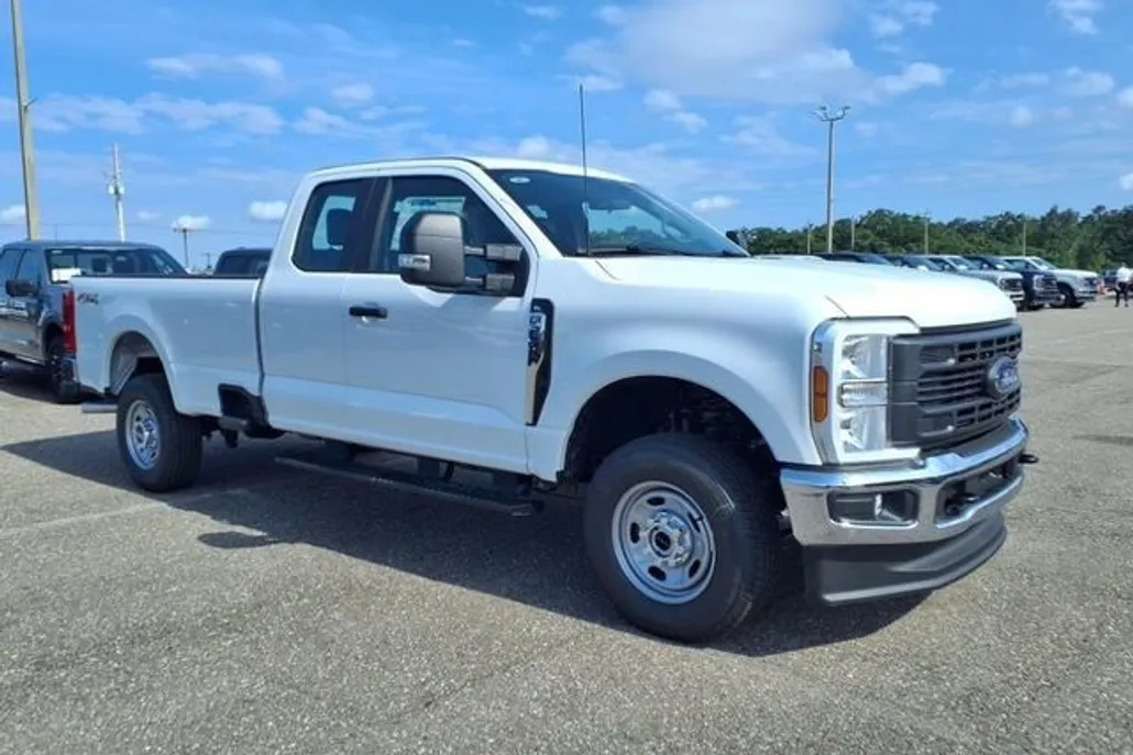 2025 Ford F-250 XL photo 1