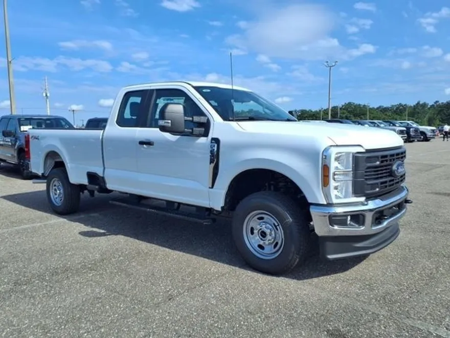 2025 Ford F-250 XL photo 1