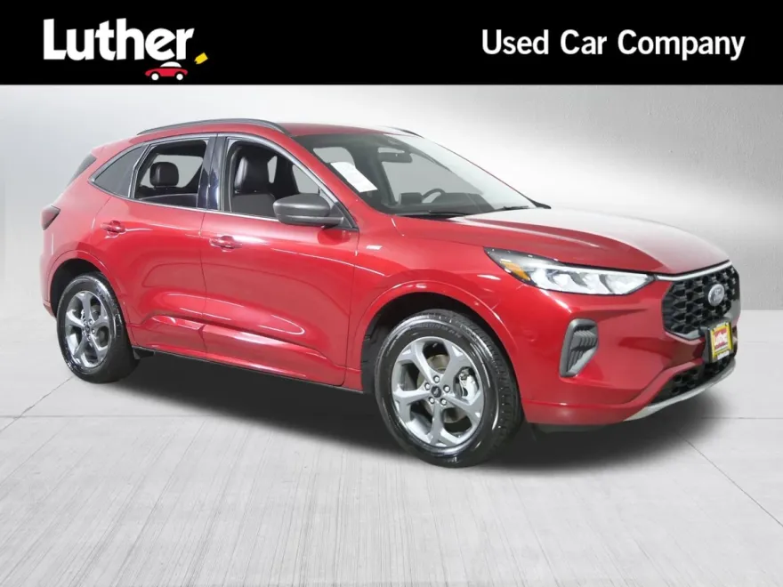 2024 Ford Escape ST-Line photo 1