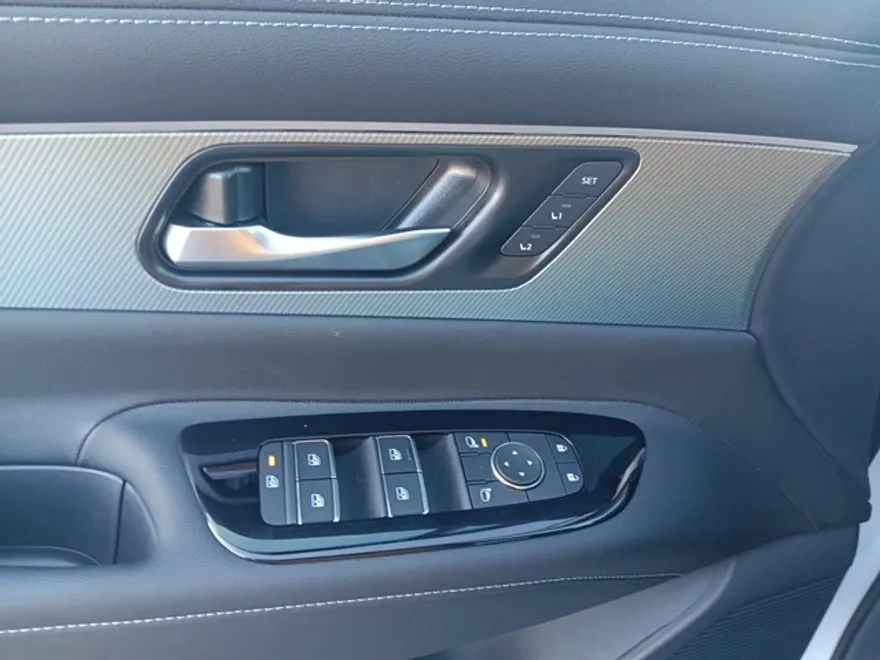 2025 Nissan Murano SL photo 1