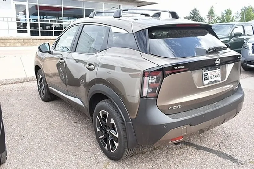 2026 Nissan Kicks SV photo 1