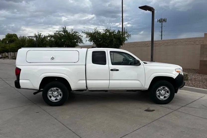 2020 Toyota Tacoma SR photo 1