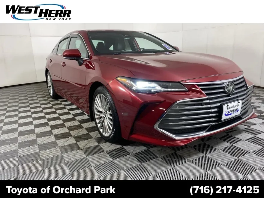 2020 Toyota Avalon Limited photo 1
