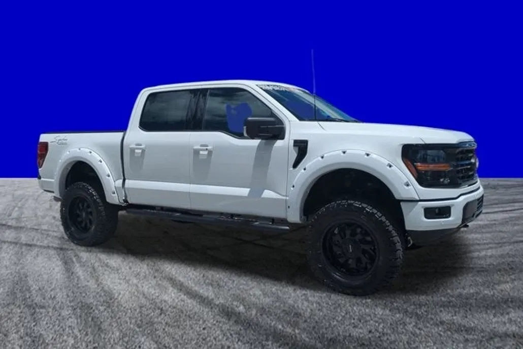 2024 Ford F-150 XLT photo 1